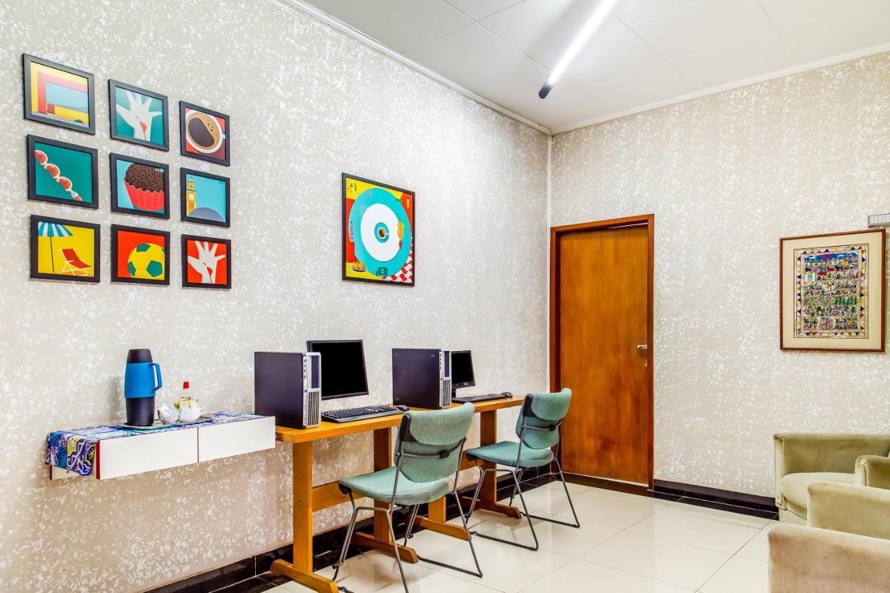 Oyo Hotel Lisboa, Сан-Жозе-дус-Кампус Экстерьер фото
