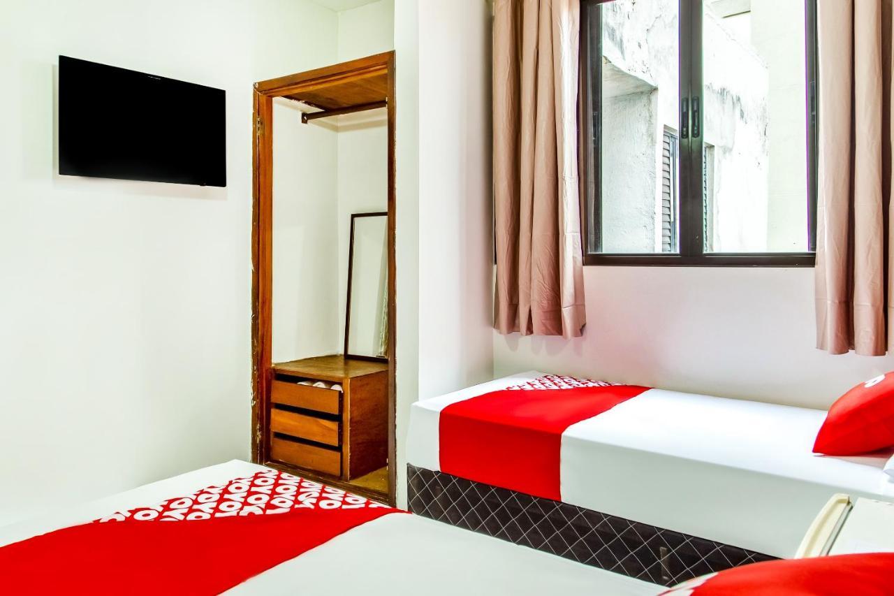 Oyo Hotel Lisboa, Сан-Жозе-дус-Кампус Экстерьер фото