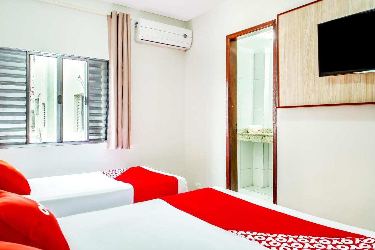Oyo Hotel Lisboa, Сан-Жозе-дус-Кампус Экстерьер фото