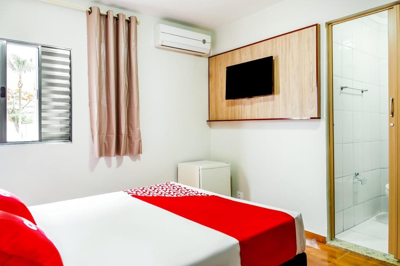 Oyo Hotel Lisboa, Сан-Жозе-дус-Кампус Экстерьер фото