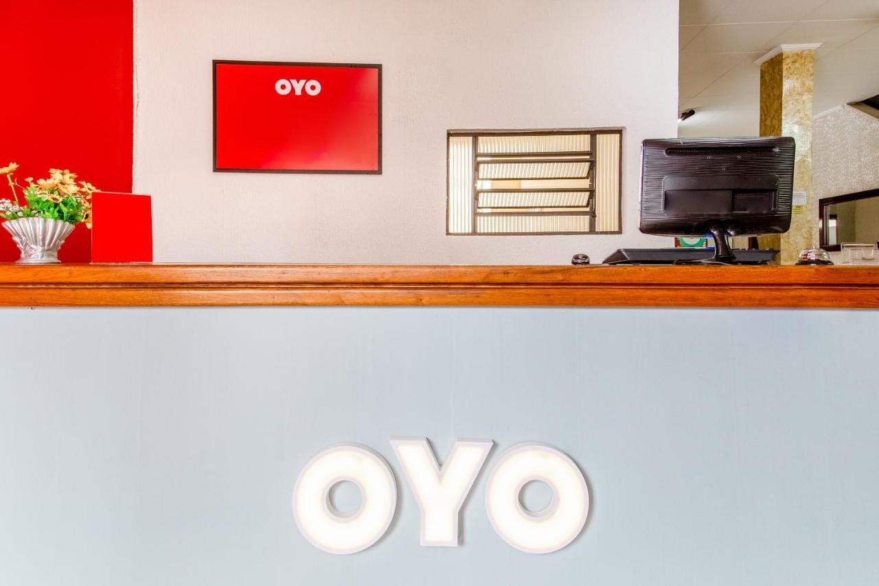 Oyo Hotel Lisboa, Сан-Жозе-дус-Кампус Экстерьер фото