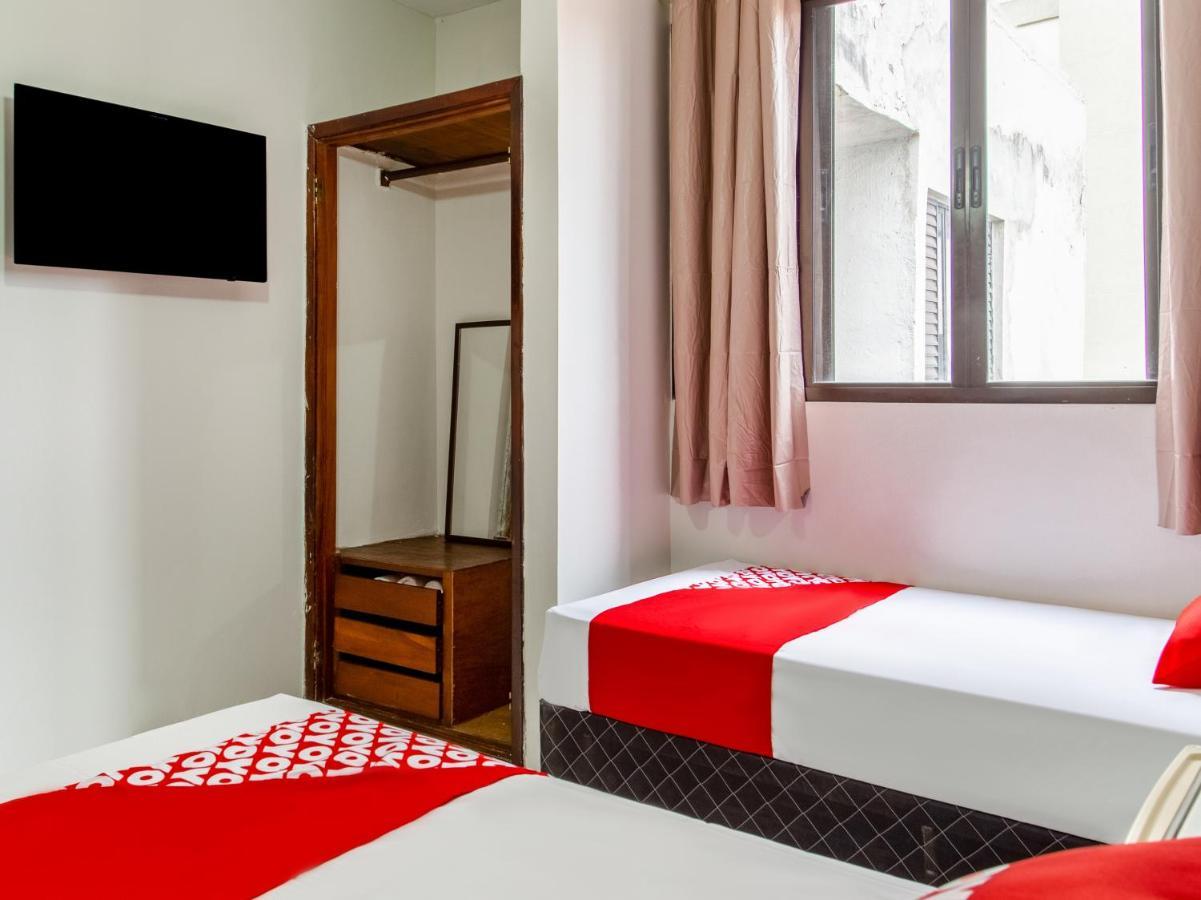 Oyo Hotel Lisboa, Сан-Жозе-дус-Кампус Экстерьер фото