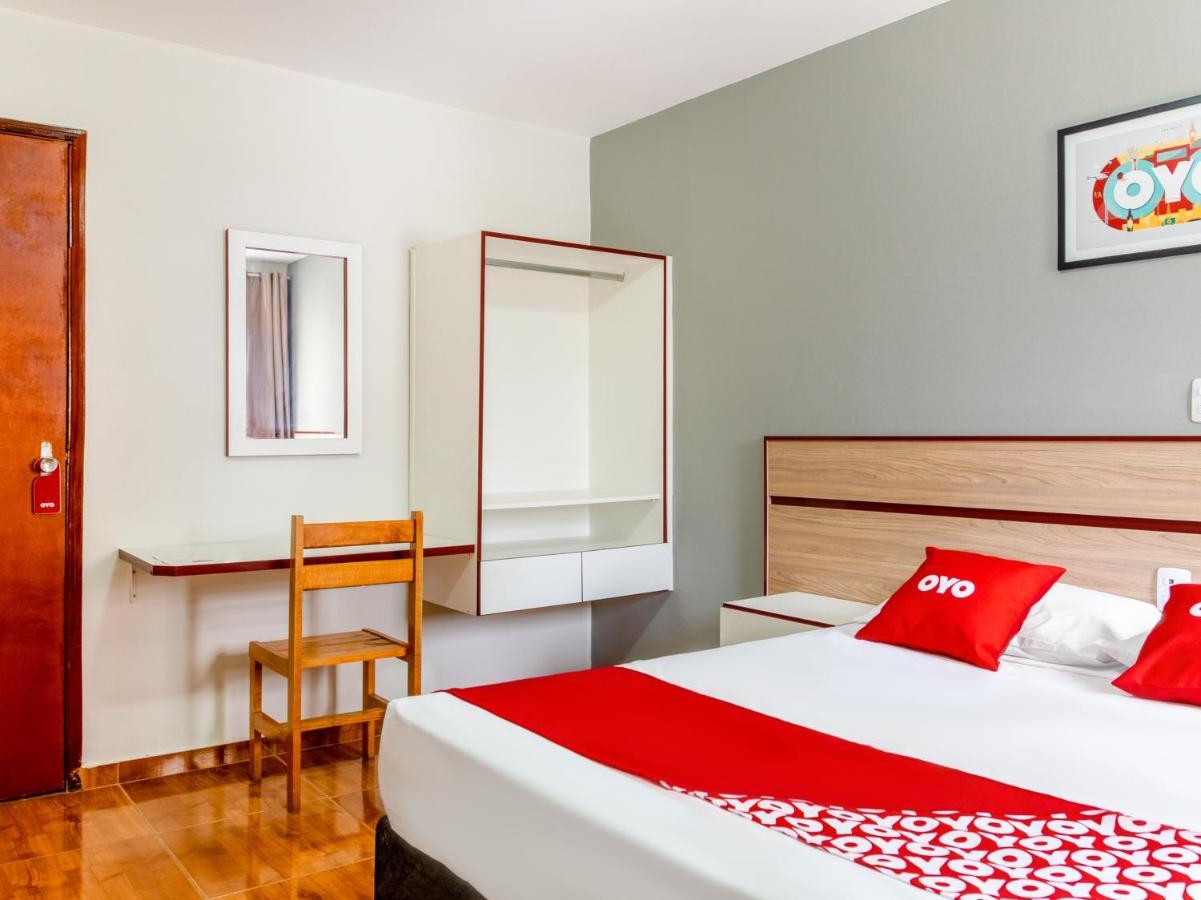 Oyo Hotel Lisboa, Сан-Жозе-дус-Кампус Экстерьер фото