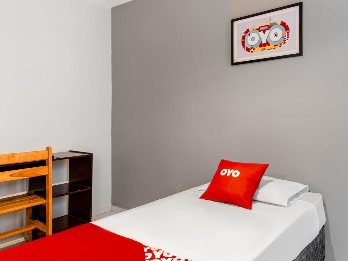 Oyo Hotel Lisboa, Сан-Жозе-дус-Кампус Экстерьер фото