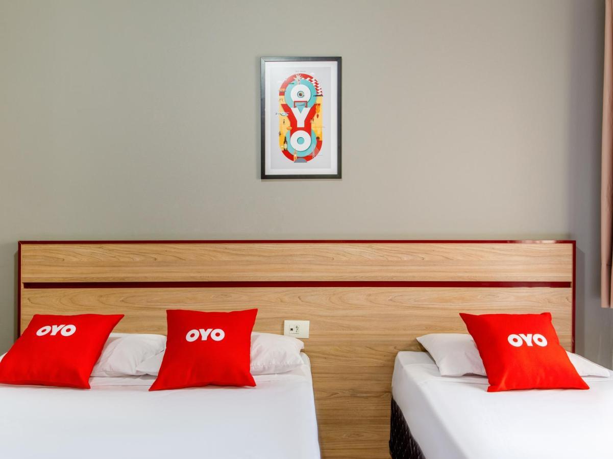 Oyo Hotel Lisboa, Сан-Жозе-дус-Кампус Экстерьер фото